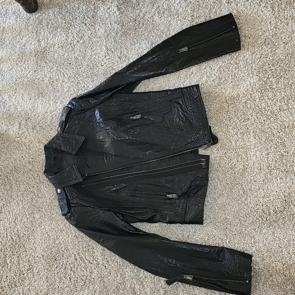 JOIE REAL LEATHER ALLIGATOR EMBOSSED LINED MOTO JACKET EUC SIZE SMALL